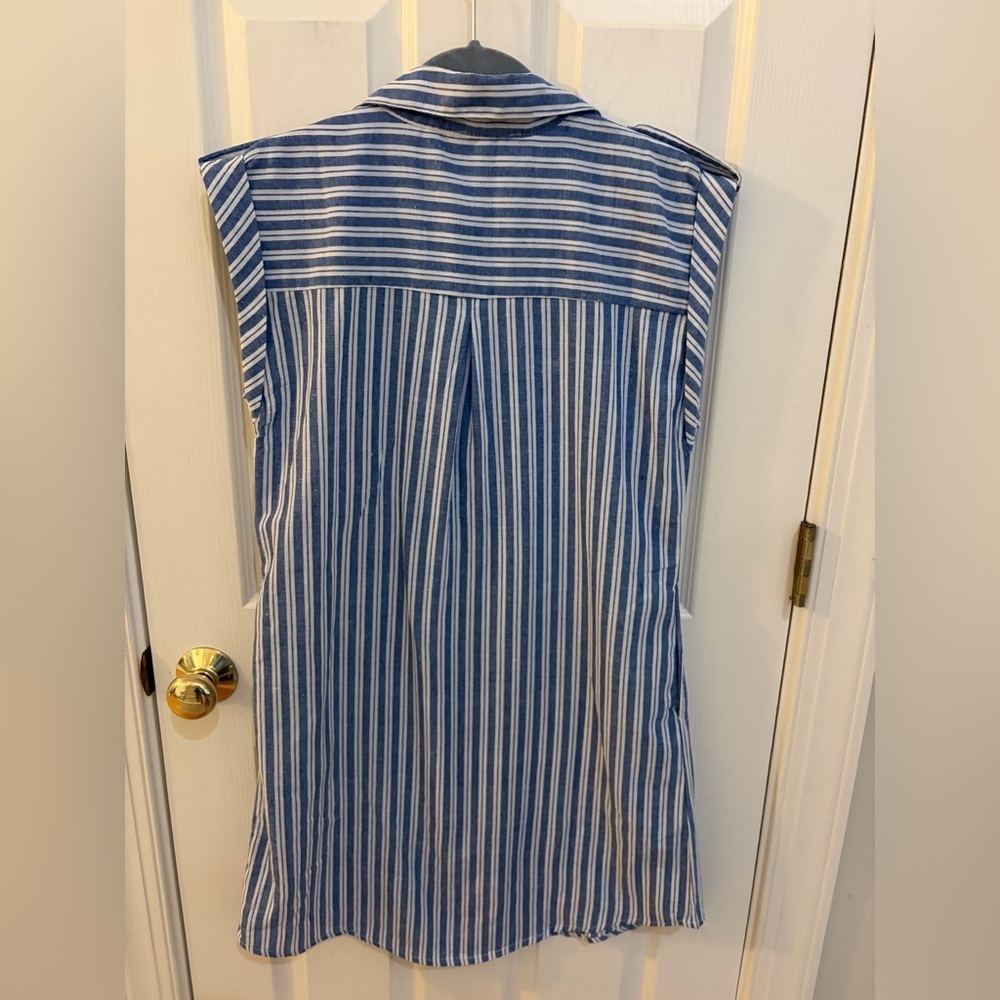J. GEE Blue & White Striped Sleeveless Button Front Top | Size M Cotton Blend - Picture 5 of 8